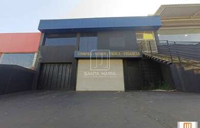 Imagem: O depósito possui 3 Vagas na garagem, 570m² de Área e está