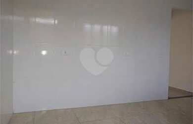 Imagem 6: Condomínio novo no Limão