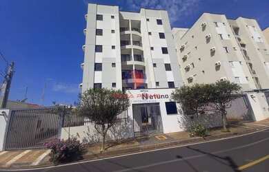 Imagem: O apartamento possui 2 Dormitórios, 2 Banheiros, 1 Vaga na