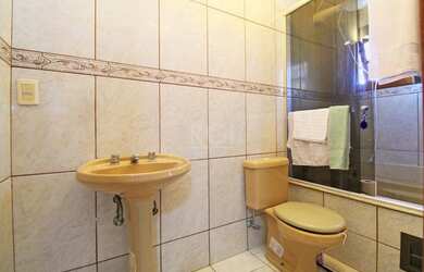 Imagem 5: Sobrado em Nonoai. Churrasqueira, Guarda roupa, 218m² de Áreae1 Banheiro