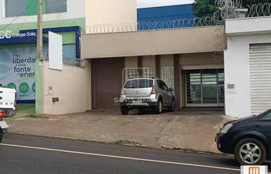 Imagem: O depósito possui 1 Vaga na garagem, 25m² de Área e está