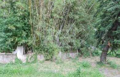 Imagem: A casa possui 2 Dormitórios, 1 Banheiro, 5 Vagas na garagem