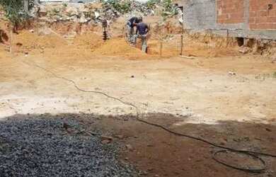 Imagem: O terreno possui 270m² de Área e está localizado em Campo