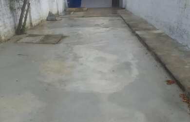 Imagem: A casa possui 2 Dormitórios, 1 Banheiro, 4 Vagas na garagem