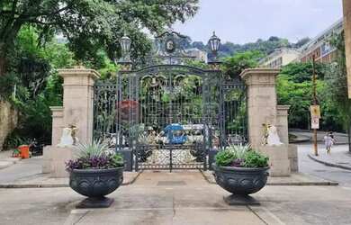 Imagem: O apartamento possui 5 Dormitórios, 5 Banheiros, 1 Vaga na