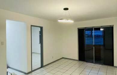 Imagem 9: Casa 2/4 suite / primeiro andar