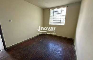 Imagem 9: Casa com 3 quartos com aproximadamente 105m² no coração da Avenida...