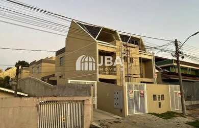 Imagem: A casa possui 3 Dormitórios, 3 Banheiros, 1 Vaga na garagem