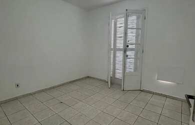 Imagem 13: 02 dosm na Av Afonso Pena prox. ao canal 4 em Santos/SP