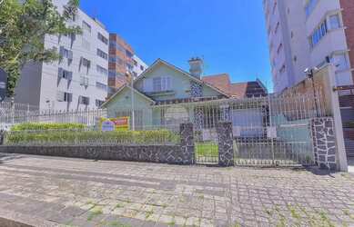 Imagem 2: Vendas Casa Curitiba PR. 250m² de Área, 5 Vagas na garageme3 Dormitórios