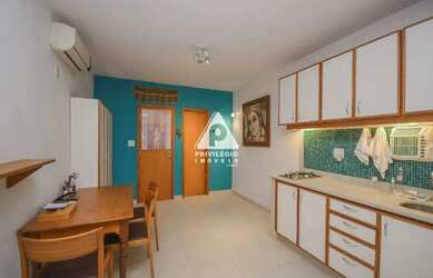 Imagem: O depósito possui 1 Vaga na garagem, 25m² de Área e está