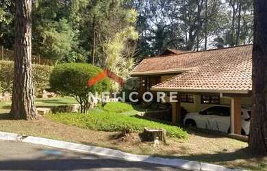 Imagem: A casa em condomínio possui 3 Dormitórios, 4 Banheiros, 5