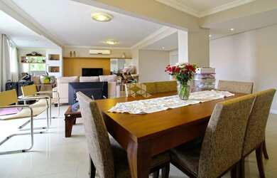 Imagem: O apartamento possui 3 Dormitórios, 4 Banheiros, 2 Vagas na