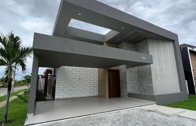 Imagem: A casa possui 3 Dormitórios, 1 Banheiro, 2 Vagas na garagem