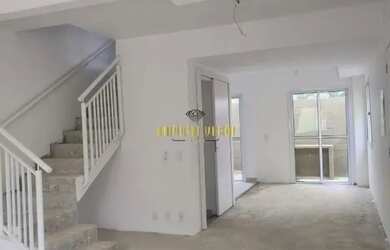 Imagem: A casa possui 3 Dormitórios, 3 Banheiros, 2 Vagas na garagem