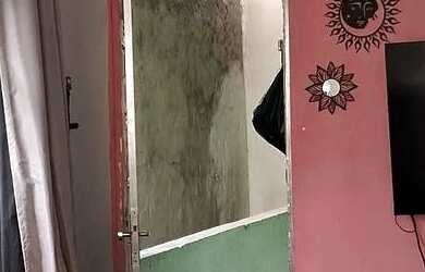 Imagem: A casa à venda possui 2 Dormitórios e 1 Banheiro e está localizado