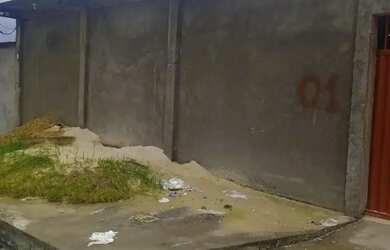 Imagem: A casa possui 3 Dormitórios, 3 Banheiros, 4 Vagas na garagem