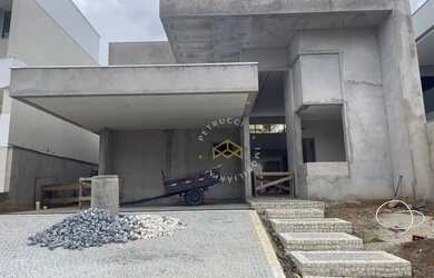 Imagem: A casa em condomínio possui 3 Dormitórios, 5 Banheiros, 4