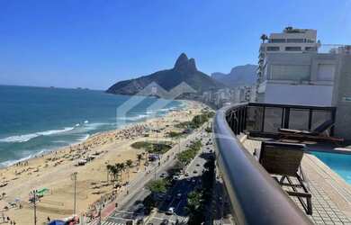 Imagem: O apartamento possui 2 Dormitórios, 3 Banheiros, 1 Vaga na