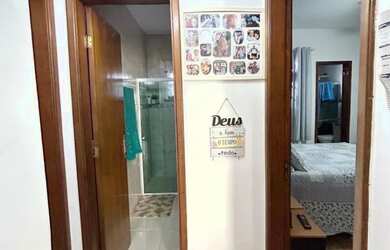 Imagem: A casa em condomínio possui 2 Dormitórios, 2 Banheiros, 2