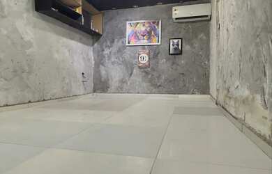 Imagem: O depósito possui 30m² de Área e está localizado em Campo