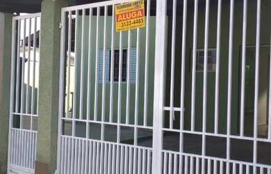Imagem: A casa possui 2 Dormitórios e está localizado em Guaratinguetá