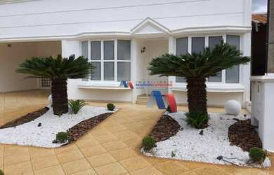 Imagem: A casa em condomínio possui 3 Dormitórios, 5 Banheiros, 4