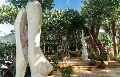 Imagem 2: Casa Pé na Areia com Quadra de Tenis na Praia de Camburi