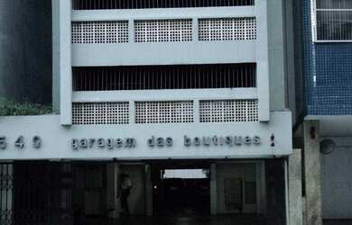 Imagem: O depósito está localizado em Copacabana, Rio de Janeiro para