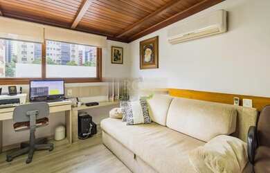 Imagem 3: Cobertura para Venda - 250m², 2 dormitórios, sendo 1 suites, 2 vagas...