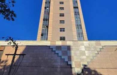 Imagem: O depósito possui 4 Vagas na garagem, 312m² de Área e está