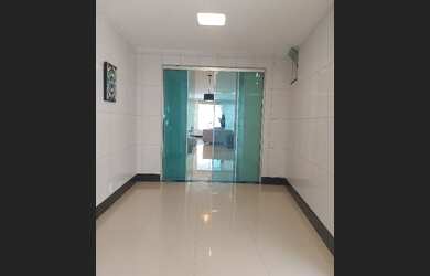 Imagem 13: VENDO OU ALUGO LINDA CASA EM CONDOMÍNIO FECHADO, TODA NO FINO ACABAMENTO