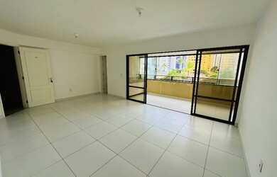 Imagem 2: Apartamento para venda possui 85 metros quadrados com 2 quartos em Centro...