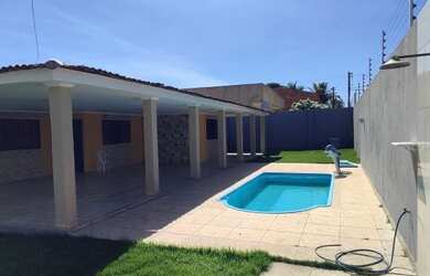 Imagem: A casa possui 5 Dormitórios, 5 Banheiros, 5 Vagas na garagem