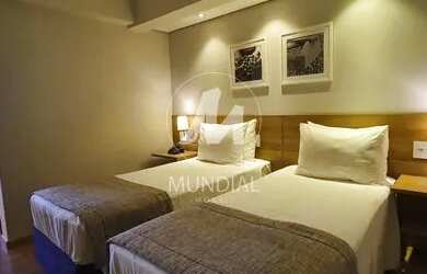 Imagem: O apartamento possui 1 Dormitório, 1 Banheiro, 1 Vaga na garagem