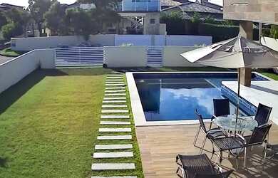 Imagem: A casa possui 3 Dormitórios, 1 Vaga na garagem e está localizado