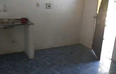 Imagem 4: 450 aluguel. 1 Banheiroe2 Dormitórios