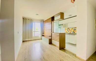 Imagem: O apartamento possui 2 Dormitórios, 1 Banheiro, 1 Vaga na garagem