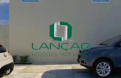 Imagem: A casa possui 2 Dormitórios, 1 Banheiro, 1 Vaga na garagem