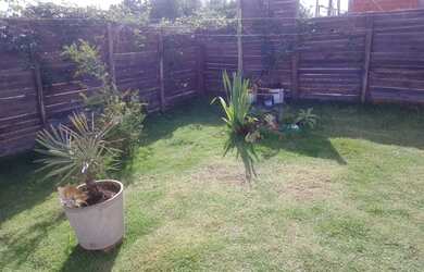 Imagem: A casa em condomínio possui 2 Dormitórios, 2 Banheiros, 5