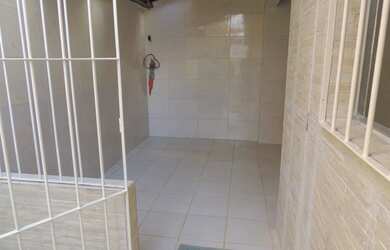 Imagem: A casa em condomínio possui 2 Dormitórios, 2 Banheiros, 1