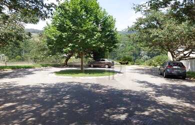 Imagem: O terreno possui 480m² de Área e está localizado em Cidade