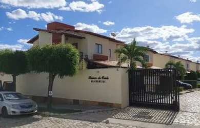 Imagem: A casa em condomínio possui 3 Dormitórios, 3 Banheiros, 3