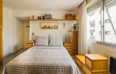 Imagem 8: Cobertura para Venda - 250m², 2 dormitórios, sendo 1 suites, 2 vagas...