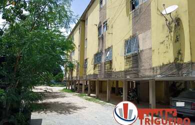 Imagem: O apartamento possui 3 Dormitórios, 1 Banheiro, 1 Vaga na garagem