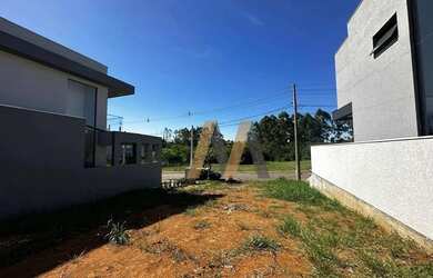 Imagem: O terreno possui 278m² de Área e está localizado em Centro