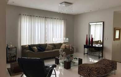 Imagem 15: Casa residencial disponível para locação e venda no bairro Jardim Karaíba...