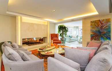 Imagem 8: Alto Padrão, 4 suítes, 5 vagas, quadra de tênis profissional, Condomínio...