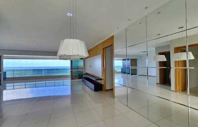 Imagem: O apartamento possui 4 Dormitórios, 5 Banheiros, 4 Vagas na