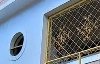 Imagem: A casa possui 4 Dormitórios, 2 Banheiros e está localizado